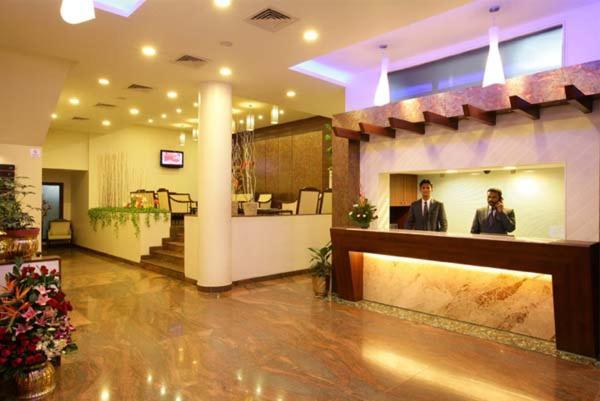 Hotel Utsav Deluxe Púna Kültér fotó